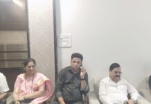 ठाकरे गटाचे आरोप निराधार; शहरातील रस्त्यांवरील खड्डे बुजवण्यास प्रारंभ