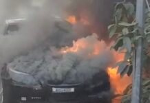 रत्नागिरीतील मच्छिमार्केट येथे चारचाकी गाडीला आग