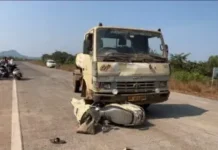 शिरगावमध्ये टँकरची दुचाकीला धडक; 2 गंभीर जखमी