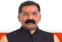 माजी आमदार राजन साळवींना झटका, रत्नागिरीत मुलाला उमेदवारी नाकारली