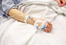 गुडनाईट लिक्वीड प्यालेल्या दोन बालिकांना जीवदान