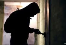 घरफोडीत साडेतीन लाखांचा ऐवज लांबवला