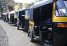 नोकरदारांकडे रिक्षा परवाने,गरजू चालकांवर अन्याय