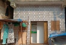 रामआळीतील शौचालयात कापडी पिशव्यांचे मशीन