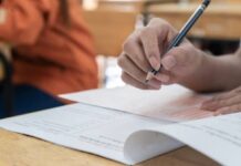 बारावीच्या पहिल्याच पेपरला ५० विद्यार्थी गैरहजर