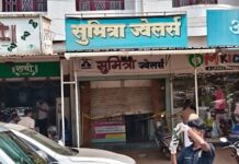 मारुती मंदिर येथे सुमित्रा ज्वेलर्स दुकान फोडून चांदी लंपास