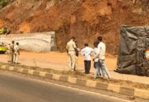 लांजा येथे ट्रक उलटून चालकाचा जागीच मृत्यू