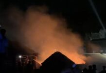 मिरकरवाडा येथील झोपडपट्टीला भीषण आग; अग्निशमन दलाच्या तत्परतेमुळे अनर्थ टळला