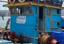 हर्णे किनाऱ्यावर डिझेल तस्करीचा पर्दाफाश; दोन बोटी जप्त करत दोघांना अटक