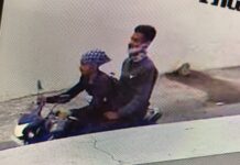 हिंदू कॉलनी येथे पत्ता विचारण्याच्या बहाण्याने सोन्याची चैन खेचत मोटर सायकलस्वार पसार