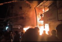 दापोली बाजारपेठेत भीषण आग; पाच दुकाने जळून खाक