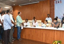 जनता दरबारामध्ये १६९ अर्जांपैकी ९० टक्के अर्ज निकाली
