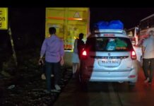 ट्रकने दुचाकीला धडक दिल्याने दोन वर्षाच्या बालिकेचा मृत्यू