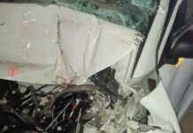 भरणे येथे ट्रकला कारची धडक; सहा प्रवासी गंभीर जखमी