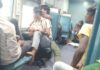 मंगला एक्स्प्रेसच्या महिला डब्यात धुमाकूळ; परप्रांतीय तरुणांना तत्काळ काढले बाहेर