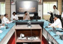 लोकशाही दिनातील जुनी प्रकरणे वेळेत निकाली काढा अन्यथा कारवाई: जिल्हाधिकारी