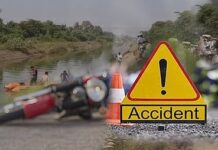 भरधाव पिकअपच्या धडकेत दुचाकीवरील दोघे जखमी