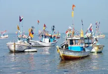 किनारपट्टी भागात वादळी वारे; मासेमारीचा नवा हंगाम लांबणीवर