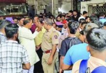 एसटीत विद्यार्थिनीची छेडछाड केल्याप्रकरणी वाहक निलंबित
