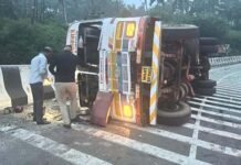 अंजनारी पुलावर सलग दुसऱ्या दिवशी भीषण अपघात