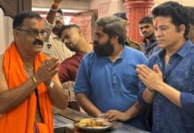सचिन तेंडुलकर यांनी घेतले श्री क्षेत्र गणपतीपुळे येथे गणरायाचे दर्शन